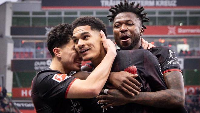 夸安萨：勒沃库森让我重新爱上足球；对世界杯没太多美好回忆